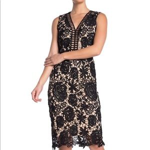 Love By Design Lace & Lattice midi dress .S